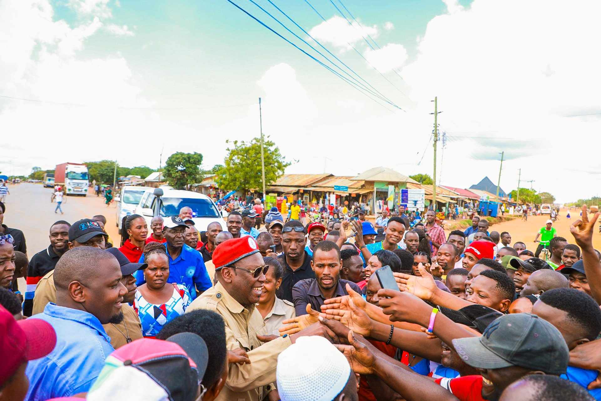 Maandamano ya amani mjini Kahama yakiongozwa na Mwenyekiti wa Chama cha Demokrasia na Maendeleo Taifa, Freeman Mbowe.