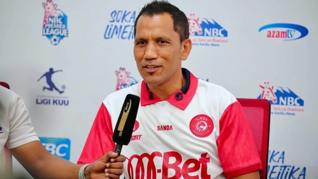 Kocha Mkuu wa Simba, Fadlu Davids.