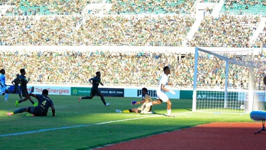 
Al Hilal’s Adama Coulibaly scores his side’s first goal during the CAF Champions League group stage match against Young Africans at the Benjamin Mkapa Stadium in Dar es Salaam on Tuesday. Al Hilal won 2-0. 