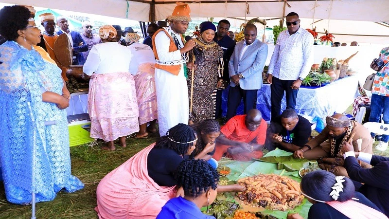 Deputy Prime Minister and Energy minister Dr Doto Biteko (2nd-R, standing) has a first-hand account of the cultural practices of the Haya tribe, particularly as relates to food preparation and consumption, at Thursday’s launch of the Ijuka Omuka Festival 