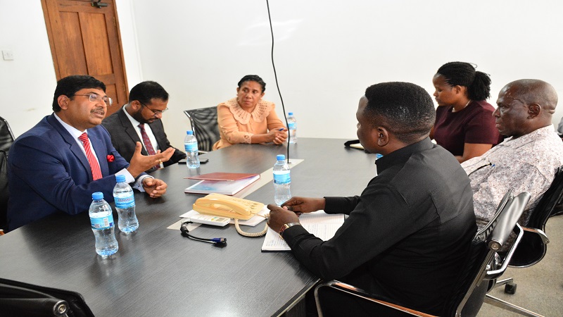 High Commissioner Bishwadip Dey speaks with executives and senior editors of TGL shortly after completing his visit.