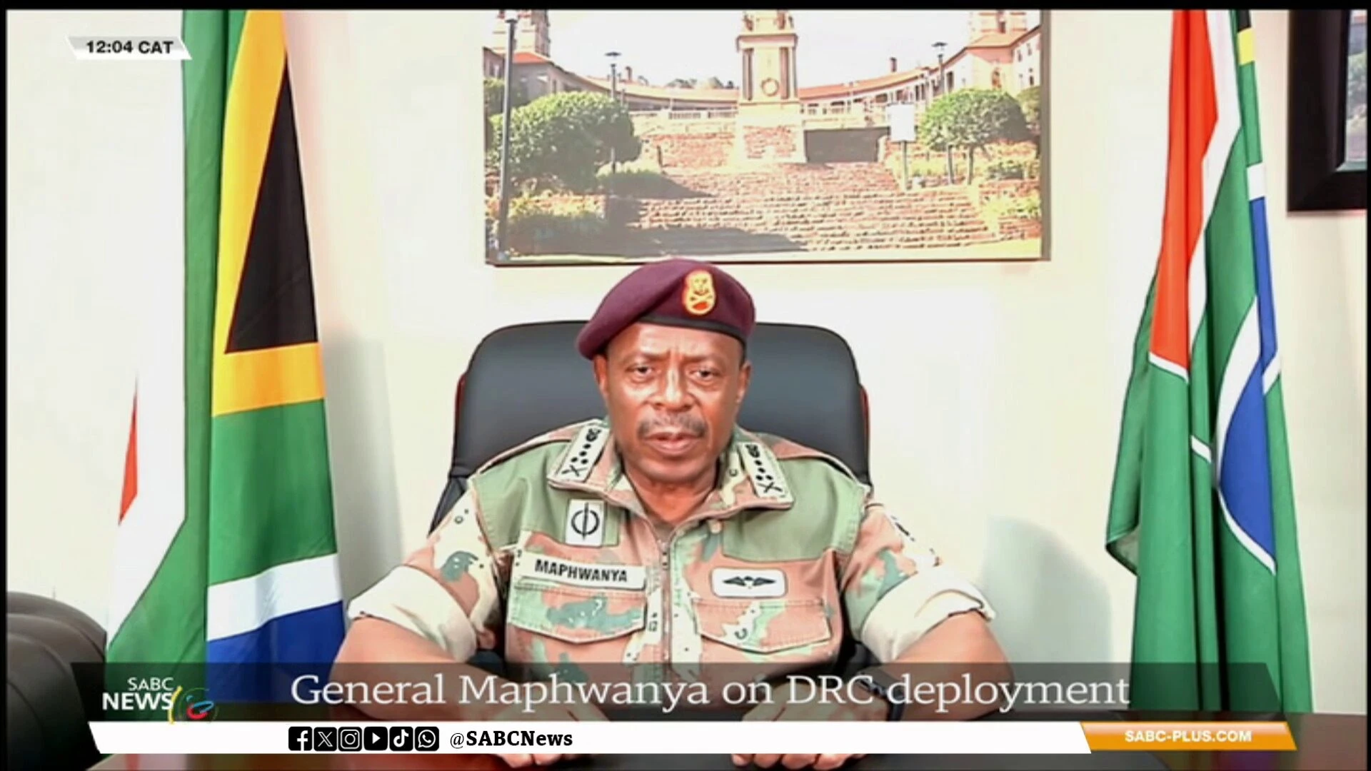 Mkuu wa Jeshi la Ulinzi la Kitaifa la Afrika Kusini (SANDF), Jenerali Rudzani Maphwanya.