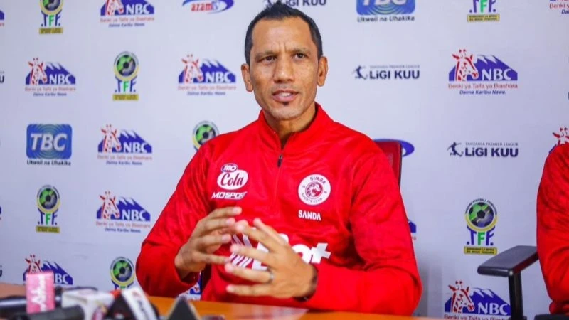 Kocha Mkuu wa Simba, Fadlu Davids