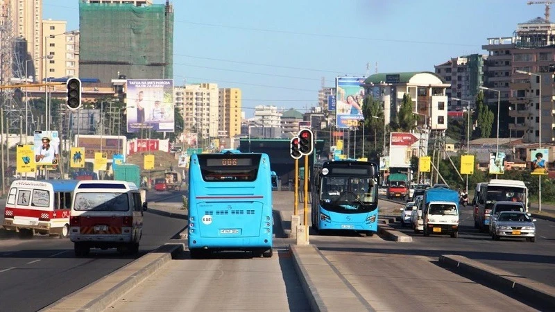 The contractors need to work day and night while Tanroads, the consultants and contractors move to improve traffic management on all roads under construction, including Sam Nujoma, Mwenge–Tegeta, Gongolamboto and Post Office.